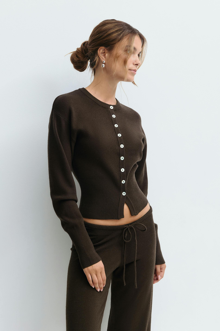 Inaya – Sculpted Knit Set